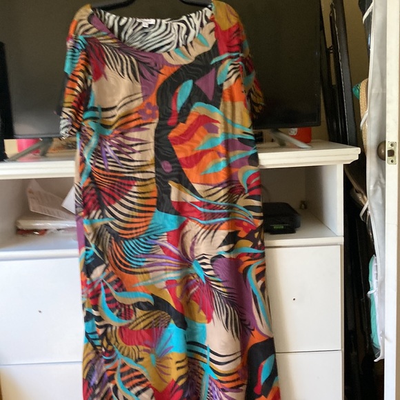 2 for 1 reversible dress by Serengeti - Picture 2 of 10